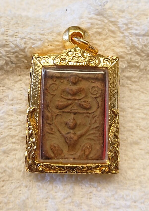 Buddha / Budda - amulett . LP Parn. Pim Garuda. 80 years old