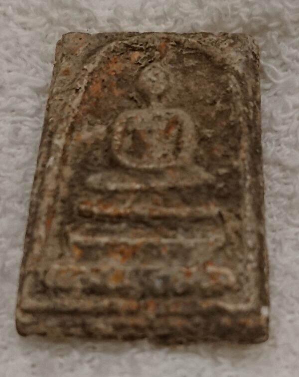 Antique old Phra SOMDET Toh Wat Rakang. over 100 years old - Image 4