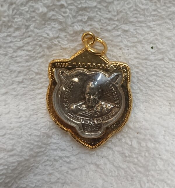 LP Pern tiger amulet. - Image 2