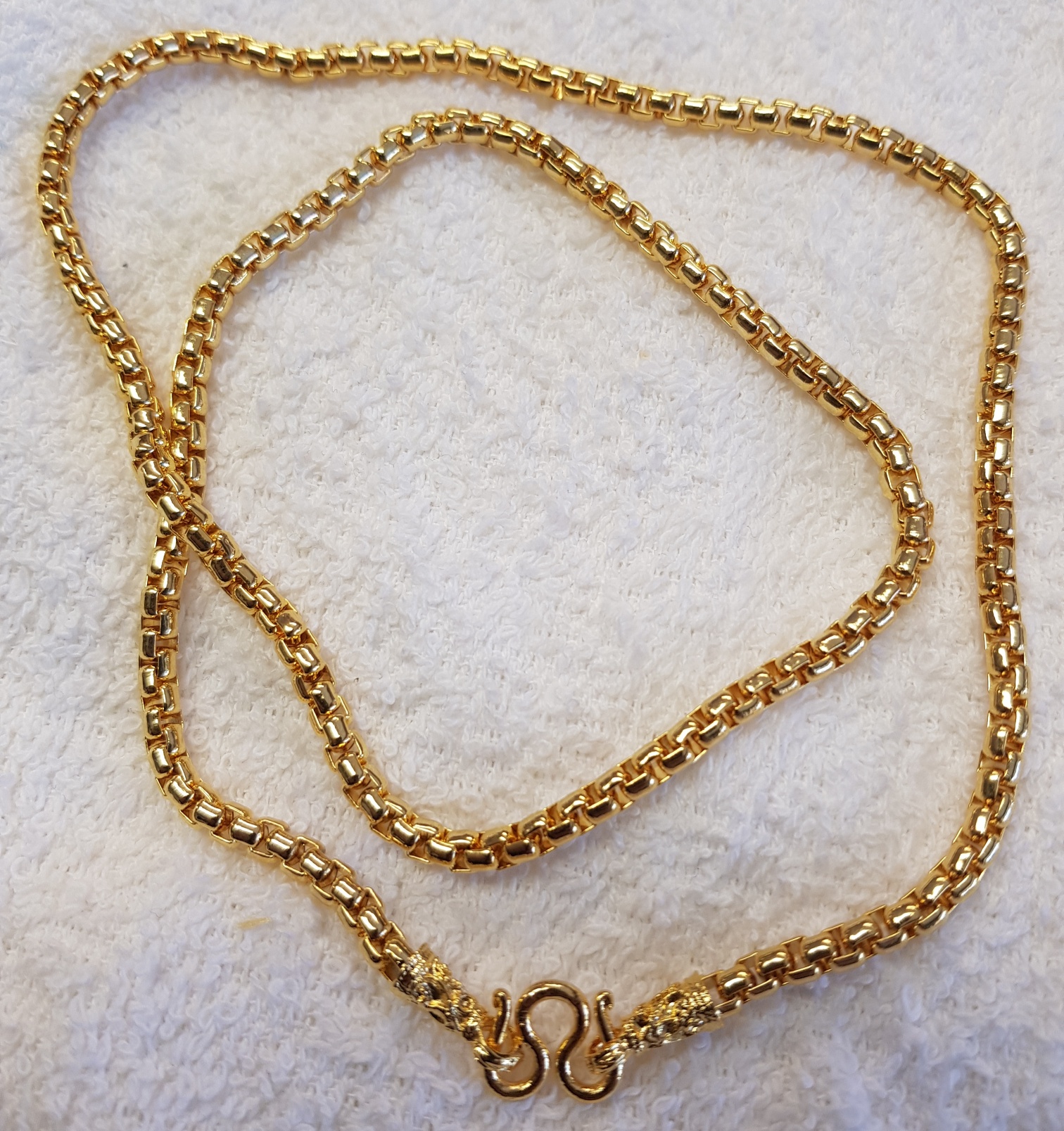 Buddha / Budda – necklace.  micron gold.