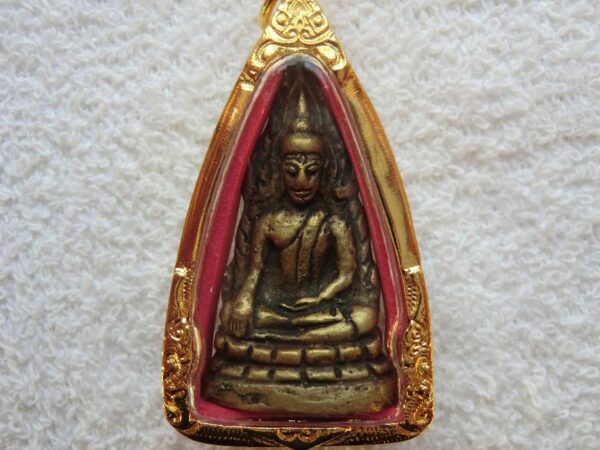 Buddha / Budda. Phra Chinnarat. Pitsanulok. 80 year