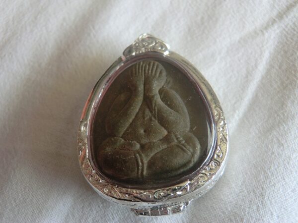 Budda - amulet . LP Toh. Pidta. 80 year.