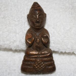 Buddha / Budda – amulet. Kuman Thong – yant. LP Tae.