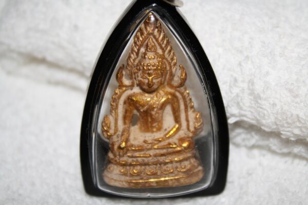 Buddha / Budda - amulet . Phra Chinnarat. year 2500.