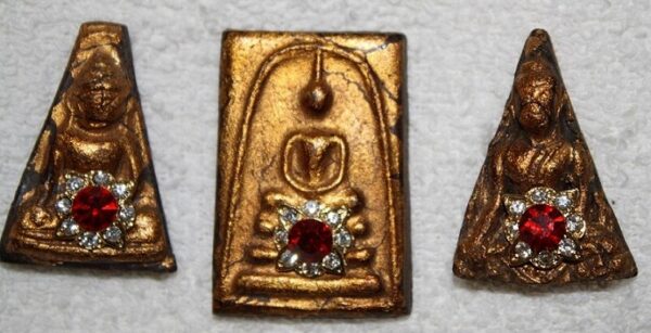 Set of 5 amulets / buddha - Benjapakee. Year 2398- 2411. - Image 4