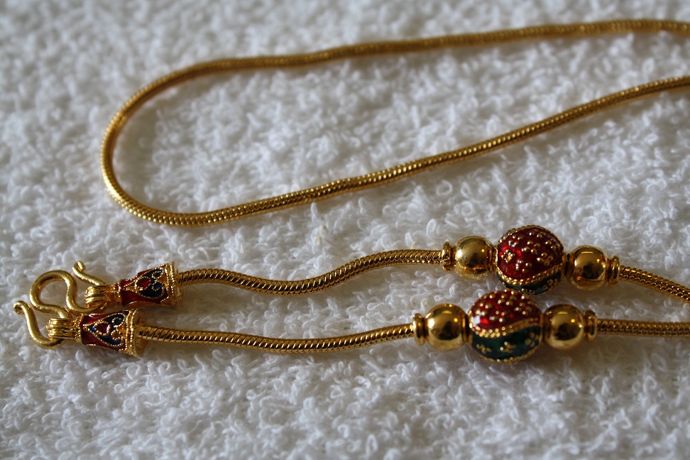 Buddha / Budda – halsband.  micron gold.