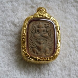 Buddha / Budda – amulett . LP Parn. Pim Garuda