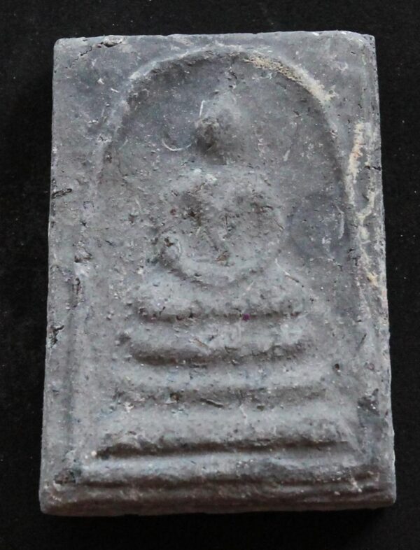 Lp Daeng Phra Somdej. year 2513. 49 years old.