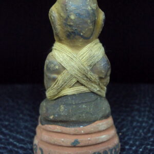 Buddha / Budda – amulet. Kuman Thong – year 2519. LP Tae.