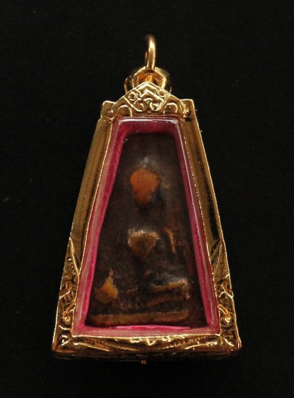 PHRA PONG SUPAN. 144 year. Gold film and pearl plate.