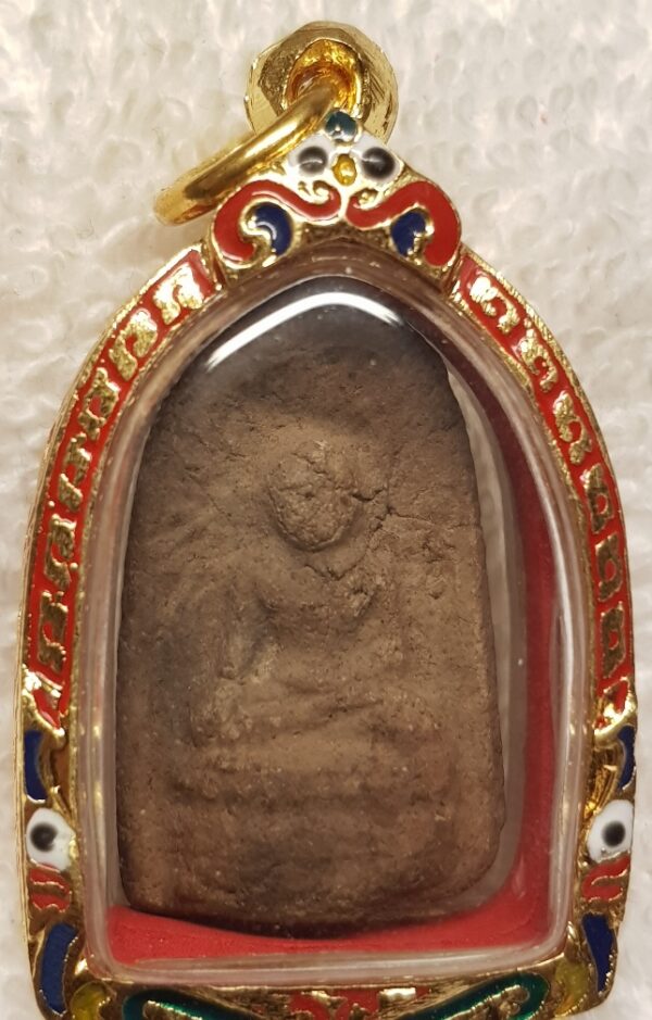 Antuque Phra Kong lee kru wat mahawan over 200 year.